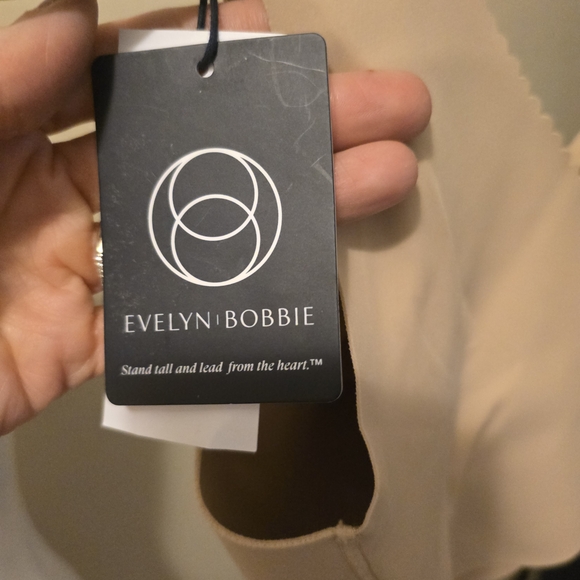 Evelyn Bobbie Evelyn Bra Large NWT - Picture 4 of 5